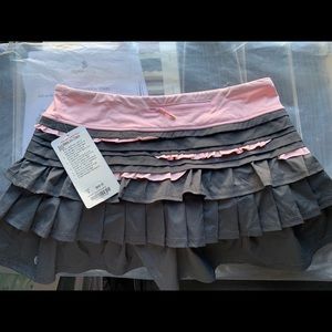 Lululemon athletic skort. Black/ Baby pink